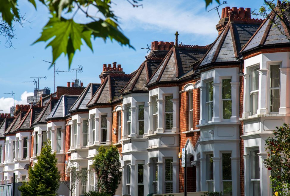 Good News for Harrow Buyers: Mortgage Rates Are Heading in the Right Direction